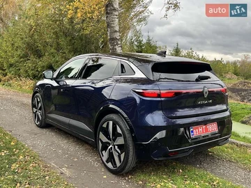 Авто Renault Megane E-Tech Electric 2022 № 8157515