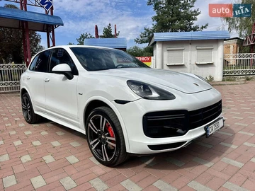 Авто Porsche Cayenne 2014 № 8157523