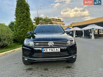 Авто Volkswagen Touareg 2018 № 8157604