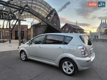 Авто Toyota Corolla Verso 2008 № 8157721