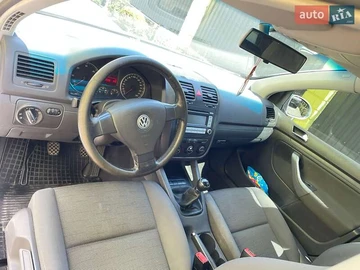 Авто Volkswagen Golf 2004 № 8157860