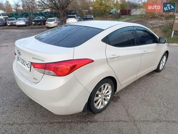 Авто Hyundai Elantra 2011 № 8157983