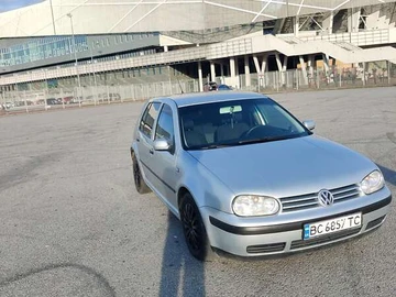 Авто Volkswagen Golf 2001 № 8158307