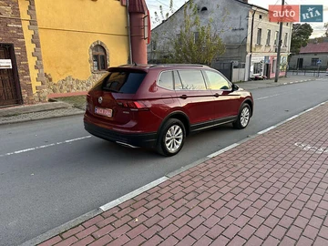 Авто Volkswagen Tiguan 2019 № 8158575