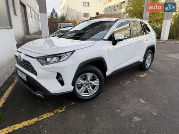 Авто Toyota Rav4 2021 № 8158598
