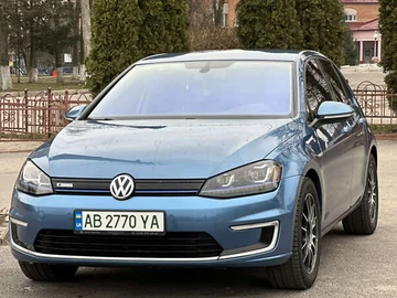 Авто Volkswagen E-Golf 2014 № 8158861