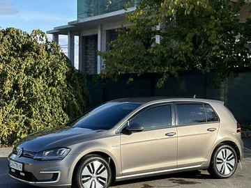 Авто Volkswagen E-Golf 2014 № 8158882