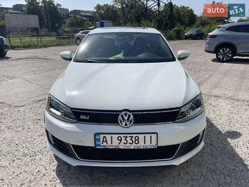 Авто Volkswagen Jetta 2014 № 8159014