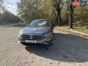 Авто Volkswagen Jetta 2019 № 8159138