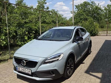 Авто Volvo V40 Cross Country 2017 № 8159140