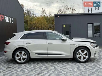 Авто Audi E-Tron 2019 № 8159157