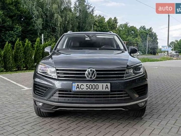 Авто Volkswagen Touareg 2016 № 8160102