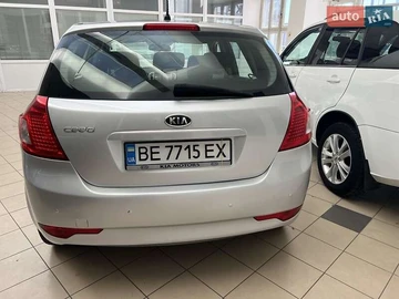 Авто KIA Ceed 2011 № 8160500