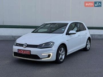 Авто Volkswagen E-Golf 2015 № 8160764