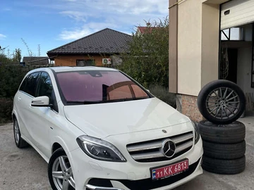 Авто Mercedes B-Class 2017 № 8160871