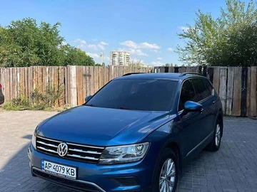 Авто Volkswagen Tiguan 2017 № 8161036