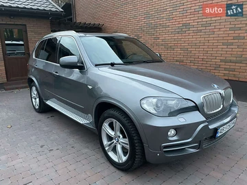 Авто BMW X5 2010 № 8161128