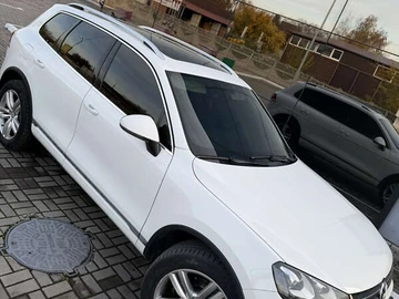 Авто Volkswagen Touareg 2012 № 8161142
