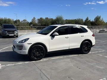 Авто Porsche Cayenne 2010 № 8161871