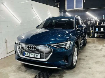 Авто Audi E-Tron 2020 № 8161936