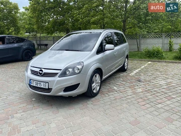 Авто Opel Zafira 2012 № 8161976