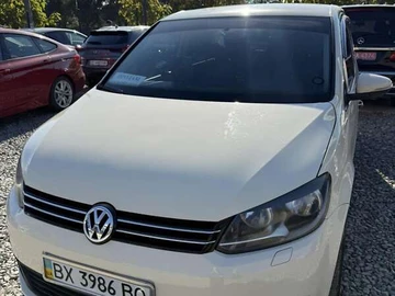 Авто Volkswagen Touran 2012 № 8161977
