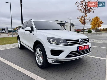 Авто Volkswagen Touareg 2016 № 8162065