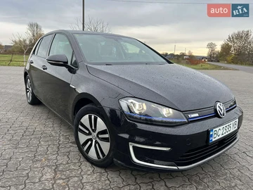 Авто Volkswagen E-Golf 2015 № 8162103