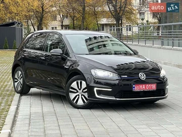 Авто Volkswagen E-Golf 2015 № 8162188