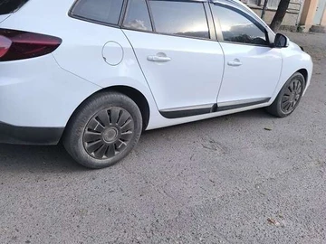 Авто Renault Megane 2010 № 8163033