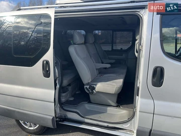 Авто Opel Vivaro 2004 № 8163128