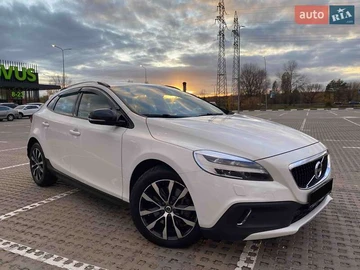 Авто Volvo V40 Cross Country 2019 № 8163260