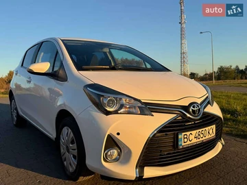 Авто Toyota Yaris 2015 № 8163746