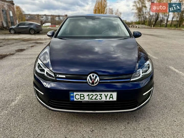 Авто Volkswagen E-Golf 2017 № 8163747