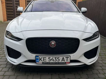 Авто Jaguar Xe 2020 № 8164007