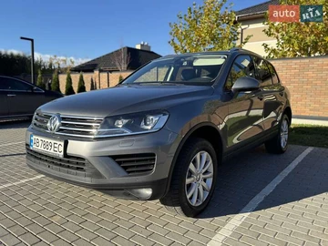 Авто Volkswagen Touareg 2015 № 8164027