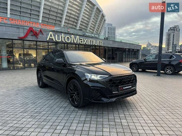 Авто Audi Sq8 2023 № 8164185
