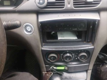 Авто Renault Laguna 2003 № 8164205
