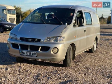 Авто Hyundai H 200 1999 № 8164212