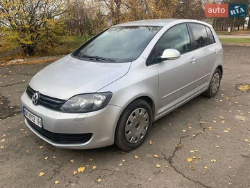 Авто Volkswagen Golf Plus 2011 № 8164500