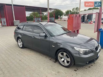 Авто BMW 5 Series 2004 № 8164587