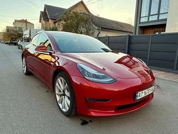 Авто Tesla Model 3 2019 № 8164897