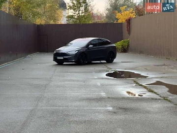 Авто Tesla Model X 2023 № 8165019