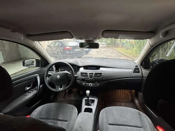 Авто Renault Laguna 2010 № 8165173