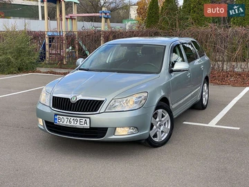 Авто Skoda Octavia 2009 № 8165202