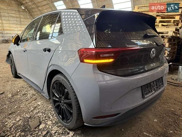Авто Volkswagen Id 3 2023 № 8165205