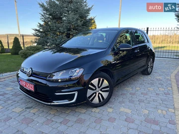 Авто Volkswagen E-Golf 2015 № 8165264