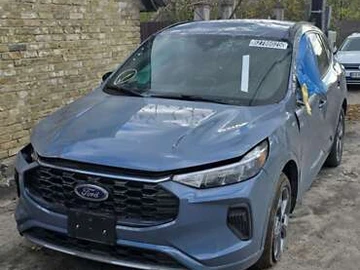 Авто Ford Escape 2023 № 8165283