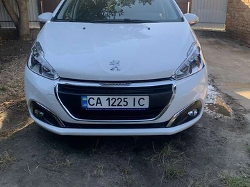 Авто Peugeot 208 2019 № 8165315