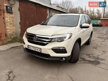 Авто Honda Pilot 2018 № 8165384
